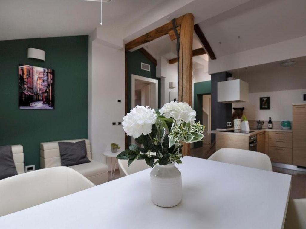 Fulcanelli Apartment Bologna Luaran gambar